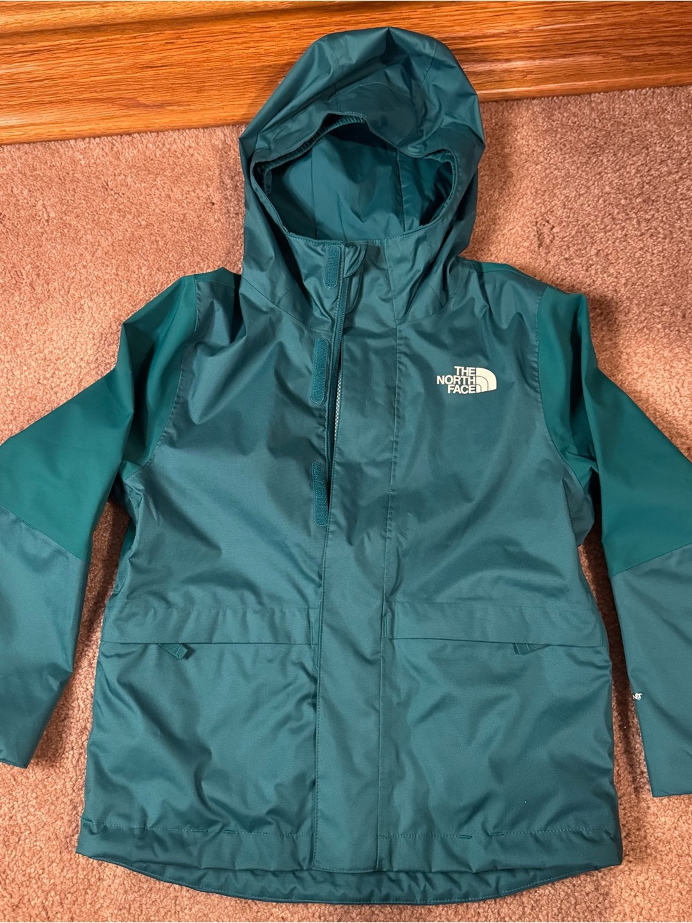 The North Face Teal Teen Unisex Jacket with White Logo